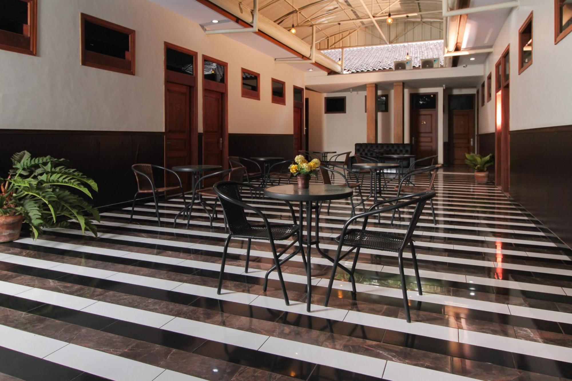 Urbanview Alfiya Hotel Lampung Bandar Lampung Kültér fotó